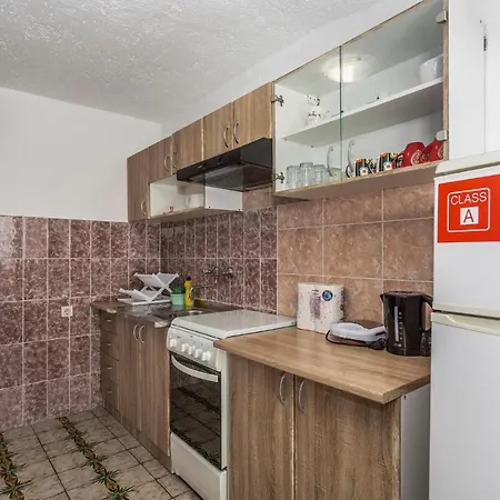 Stunning In Krk With Wifi Apartment *