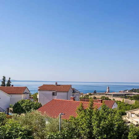 2 Bedroom Awesome In Krk *