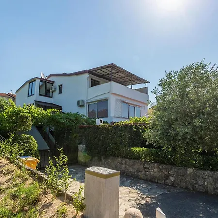 2 Bedroom Awesome In Krk Krk Town