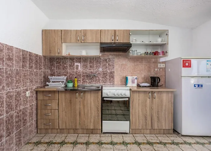 Lejlighed 2 Bedroom Awesome In Krk