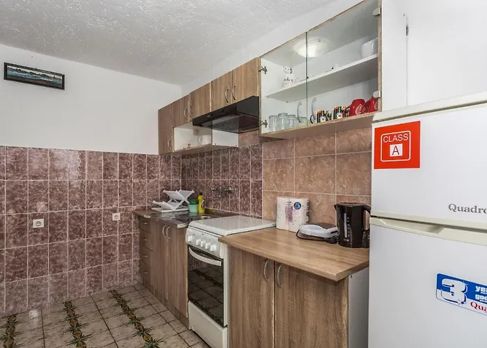 2 Bedroom Awesome In Krk Apartman *