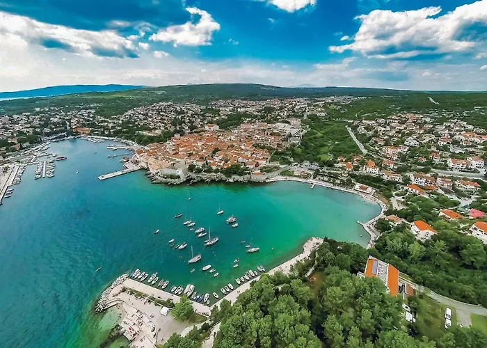 2 Bedroom Awesome In Krk * Krk Town