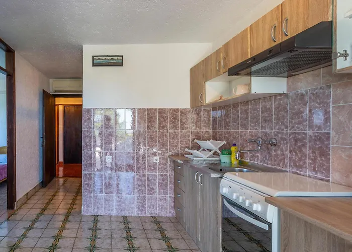 Apartman 2 Bedroom Awesome In Krk *
