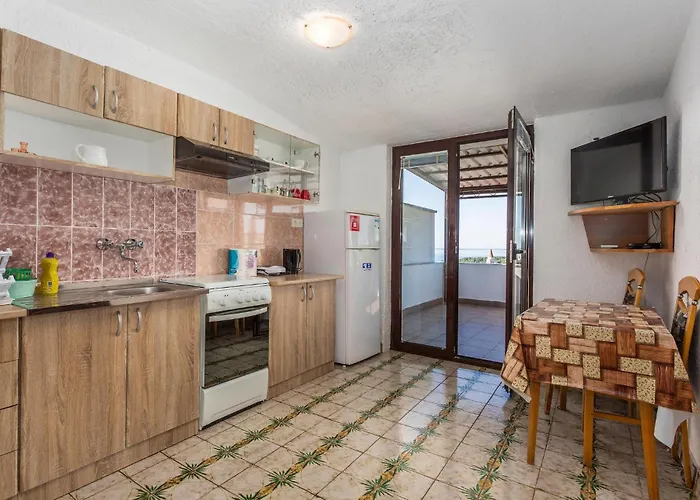 2 Bedroom Awesome In Krk